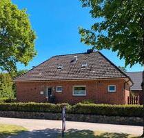 Einfamilienhaus in ruhiger Lage mit schönem Garten + Doppelgarage - Heide