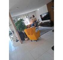 Haus im 2 Familienhaus - 2.850,00&nbsp;EUR Kaltmiete, ca.&nbsp; 160,00&nbsp;m&sup2; in Stuttgart (PLZ: 70378) Mühlhausen