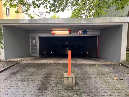 Foto - Vermiete TG Stellplatz, München, Cosima Straße 107