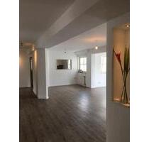 Betzdorf moderne helle zentrale Wohnung 120qm2 zu vermieten