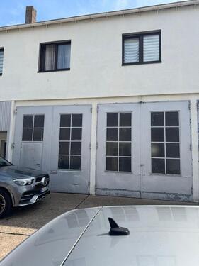 Foto - Lagerhalle Werkstatt mit Grube zu vermieten