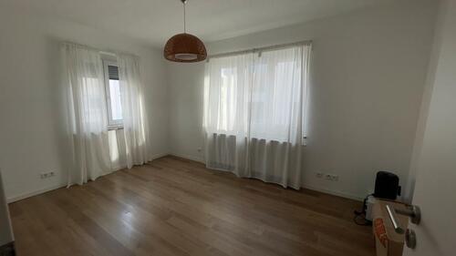 Foto - Attraktive 3-Zimmer-Wohnung - 1.200,00&nbsp;EUR Kaltmiete, ca.&nbsp; 85,00&nbsp;m&sup2;