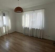 Attraktive 3-Zimmer-Wohnung - 1.200,00&nbsp;EUR Kaltmiete, ca.&nbsp; 85,00&nbsp;m&sup2; in Ludwigsburg (PLZ: 71638)