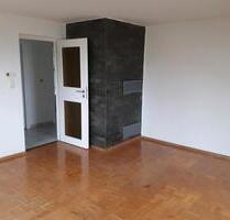 Charmante 2 Zimmer DG Wohnung in Aalen Grauleshof mit Einbauküche