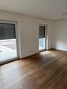 Foto - Schöne 1-Zimmer-Wohnung mit Balkon, großer Dachterrasse und EBK