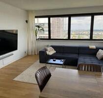 Wohnen im 24. Stock zwei Zimmer Wohnung im Mundsburg Tower - Hamburg Barmbek-Süd