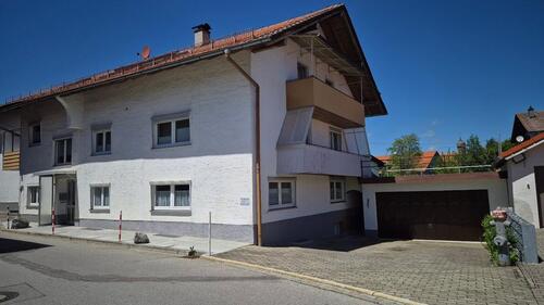 Foto - Mehrfamilienhaus mit 4x 3 Zimmer Wohnungen im Zentrum von Oy
