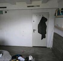 Zimmer Vermietung WG - 600,00&nbsp;EUR Kaltmiete, ca.&nbsp; 24,00&nbsp;m&sup2; in Stuttgart (PLZ: 70435) Zuffenhausen