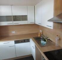 Schöne helle WG-geeignete Wohnung direkt bei der Uni - Siegen Weidenau