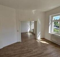 Neuwertige 2-Zi.-Wohnung mit Terrasse und Gartennutzung - Radebeul