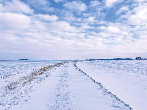 Foto - AUKTION: 1,4 ha Acker-Grünland und Verkehrsflächen