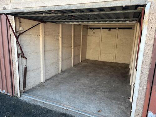 Foto - Garage in Weimar zu vermieten Stellplatz Lagerraum