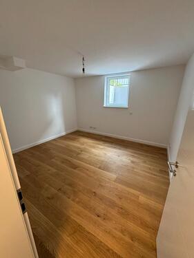 Foto - Haus mit Einliegerwohnung - 3.950,00&nbsp;EUR Kaltmiete, ca.&nbsp; 278,00&nbsp;m&sup2;