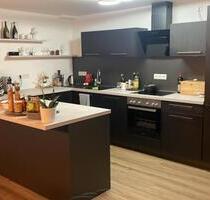 Moderne 4,5-Zimmer-Maisonettewohnung mit 145 m², Balkon, im Neubau - Hummeltal