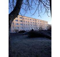 3-Raum-Wohnung im Erdgeschoss - 390,00&nbsp;EUR Kaltmiete, ca.&nbsp; 59,58&nbsp;m&sup2; in Wurzbach (PLZ: 07343)