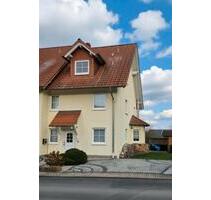 Geräumige DHH mit Garten und Balkon in Sandershausen - Niestetal