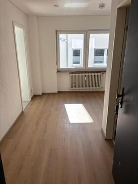 Foto - Moderne 3,5-Zimmer EG-Wohnung mit EBK & 2 Bädern–frisch renoviert