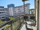 Foto - Von privat: ruhige 2,5-Zi-Altbau-Whg. in Nbg-Veilhof, EBK, Balkon