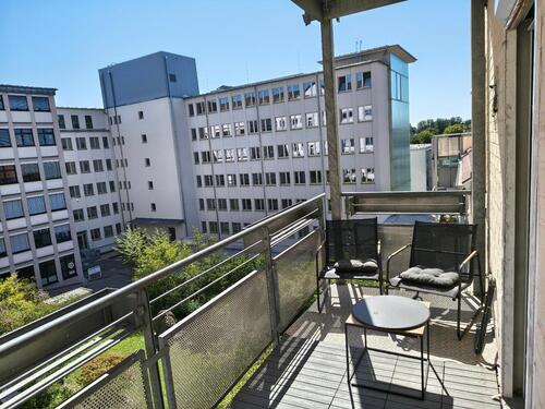 Foto - Von privat: ruhige 2,5-Zi-Altbau-Whg. in Nbg-Veilhof, EBK, Balkon