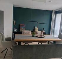 Helle 3 Zimmer Wohnung mit Loggia, Garage und neuer Einbauküche - Friedberg (Hessen)