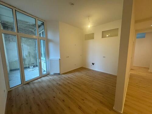 Foto - Erstbezug, Neu-renovierte 3-Zimmerwohnung, Altbau im Stadtzentrum