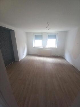 Foto - Haus zum verkaufen - 49.000,00&nbsp;EUR Kaufpreis, ca.&nbsp; 110,00&nbsp;m&sup2;