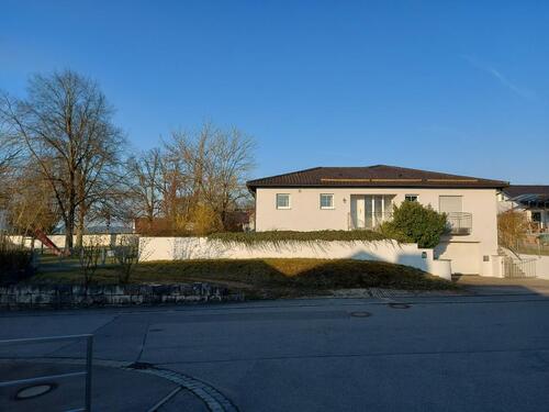 Foto - Exklusives Haus mit 7 Zimmern und 270 m² Wohnfläche in KelheimHe