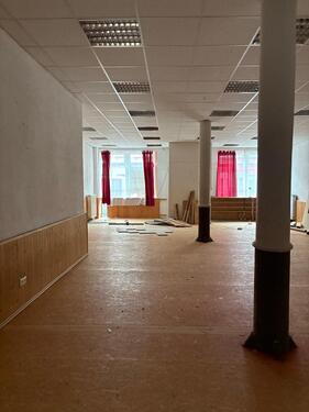 Foto - Ladenlokal Sulzbach Saar - 890,00&nbsp;EUR Kaltmiete, ca.&nbsp; 120,00&nbsp;m&sup2;