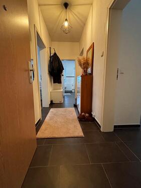Foto - Helle 4-Zimmer-Wohnung (90m²) mit Einbauküche und Keller