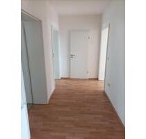 geräumige helle 2 Zimmer Wohnung mit Balkon - Bad Frankenhausen/Kyffhäuser