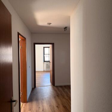 Foto - Große Wohnung mit fünf Zimmern in der Innenstadt von Bad Neustadt