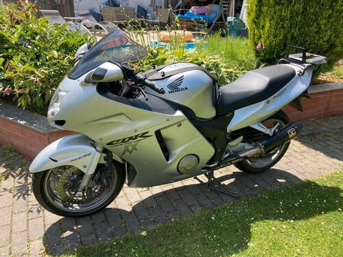 Foto - Wintereinstellplatz für Motorrad