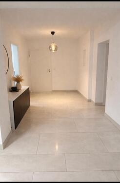 Foto - 3 ZKB Erdgeschoss mit Terrasse - 850,00&nbsp;EUR Kaltmiete, ca.&nbsp; 90,00&nbsp;m&sup2;