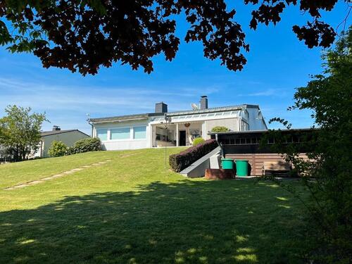 Foto - Wohnhaus in Birkenfeld, 330 qm Gesamtfläche, 2200 qm Grundstück