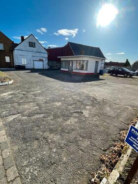 Foto - Freifläche mit Büro zu vermieten ideal für Autohandel