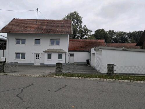 Foto - großes Einfamilienhaus - 279.000,00 EUR Kaufpreis,