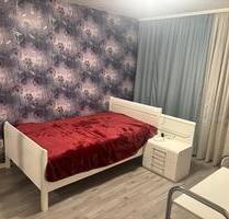 3 Zimmer Wohnung ,möbliert ,73qm ,inklusive Pkw Stellplatz - Mönchengladbach West