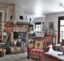 GRUITEN-DORF + + + 4,5 Zimmer Komfort- Wohnung mit Kamin - Haan