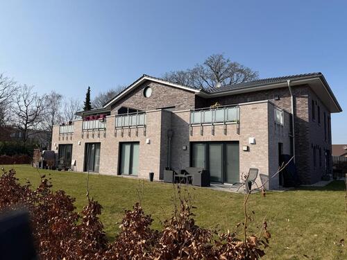 Foto - Neubau Wohnung (BJ. 2021) in Varel ab 1.6.26 zur Miete inkl EBk