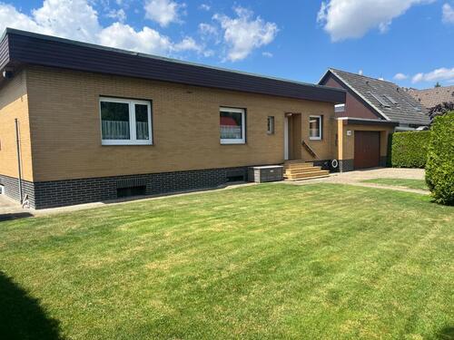Foto - Großzügiger Bungalow mit Erweiterungspotenzial auf 1.160 qm herrl