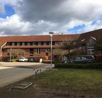 Gemütliche Wohnung in einer Service- bzw. Seniorenwohnanlage inkl. Betreuung (WBS erforderlich) 1,5-Zi.-DG - Reinbek