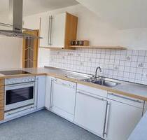 Wohnung im 1. OG von Zweifamilienhaus mit EBK, Balkon und Garage - Melsungen