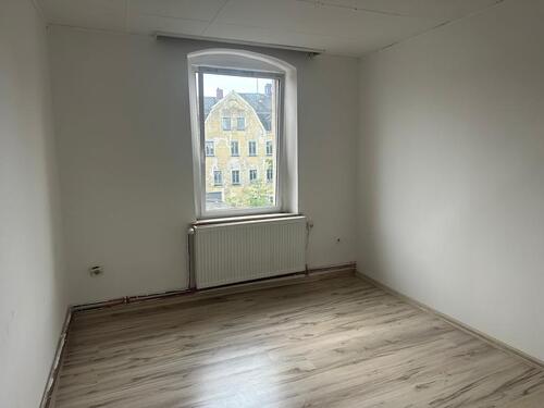 Foto - Wohnung zu vermieten drei Zimmer eine Küche, eine Bad neu