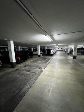 Foto - Tiefgaragen Stellplatz in Altona
