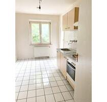 FREI AB SOFORT: Helles Zimmer in 2er-Wohngemeinschaft unmöbliert - Nürnberg Gibitzenhof