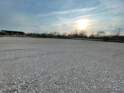 Foto - Gewerbefläche (500 m²) direkt an der B311, voll erschlossen