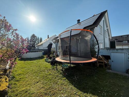 Foto - Einfamilienhaus mit Einliegerwohnung, Photovoltaik und Garage
