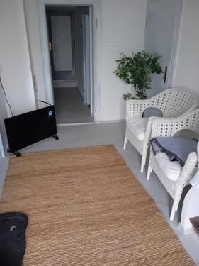 Foto - Zimmer im Erdgeschoß - 300,00&nbsp;EUR Kaltmiete, ca.&nbsp; 15,00&nbsp;m&sup2;