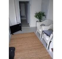 Zimmer im Erdgeschoß - 300,00&nbsp;EUR Kaltmiete, ca.&nbsp; 15,00&nbsp;m&sup2; in Schwarzenbach am Wald (PLZ: 95131)