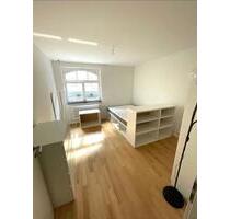 WG-Zimmer mit eigenem Bad und Wohnzimmer - Stuttgart Stuttgart-Süd